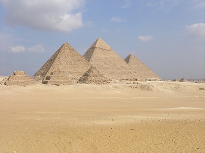 הפירמידות במצרים